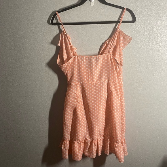 Pretty Little Thing Dorothea Pink Polka Dot Dress Size 14 - Picture 3 of 5